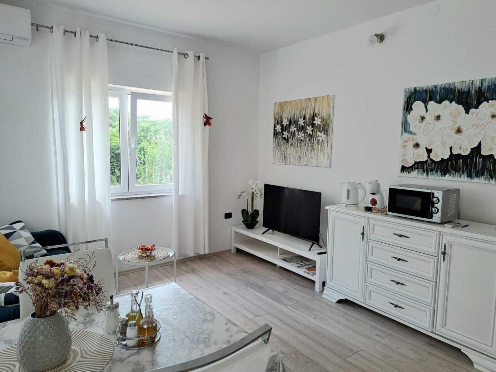 Apartman Melita Galižana Exterior foto
