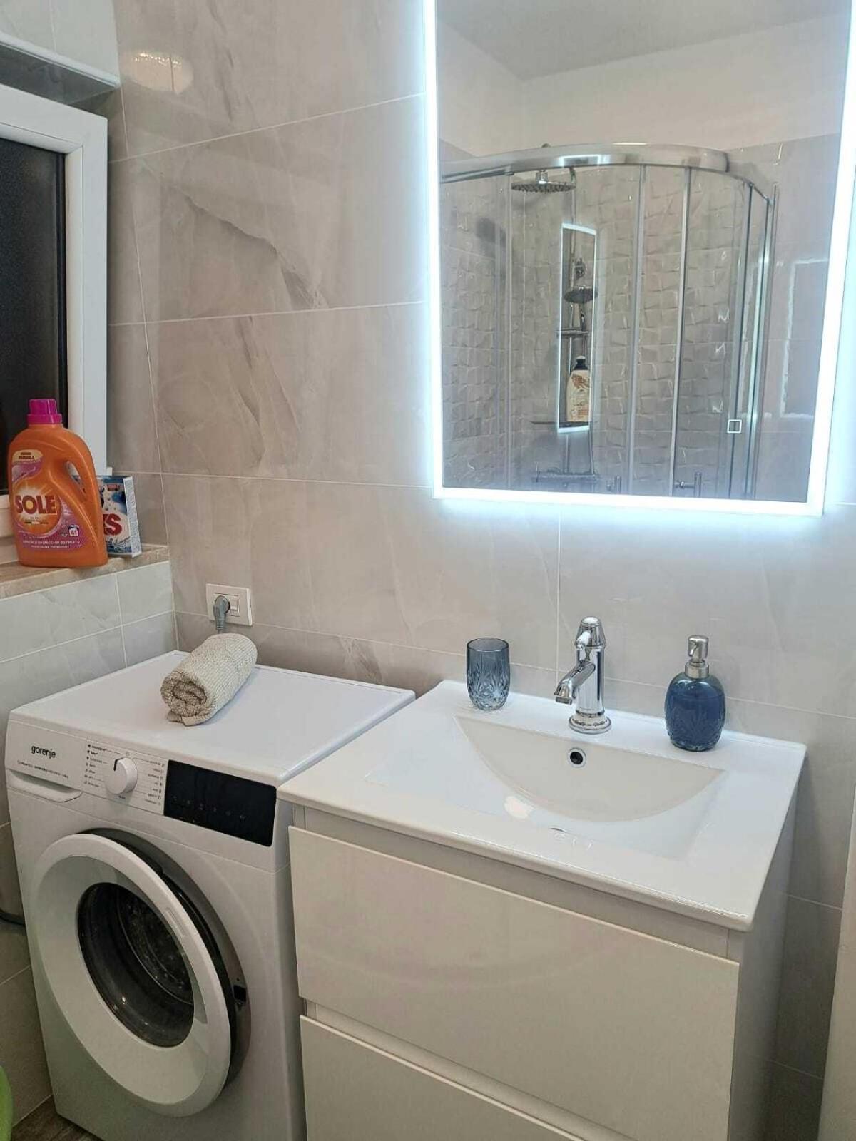 Apartman Melita Galižana Exterior foto